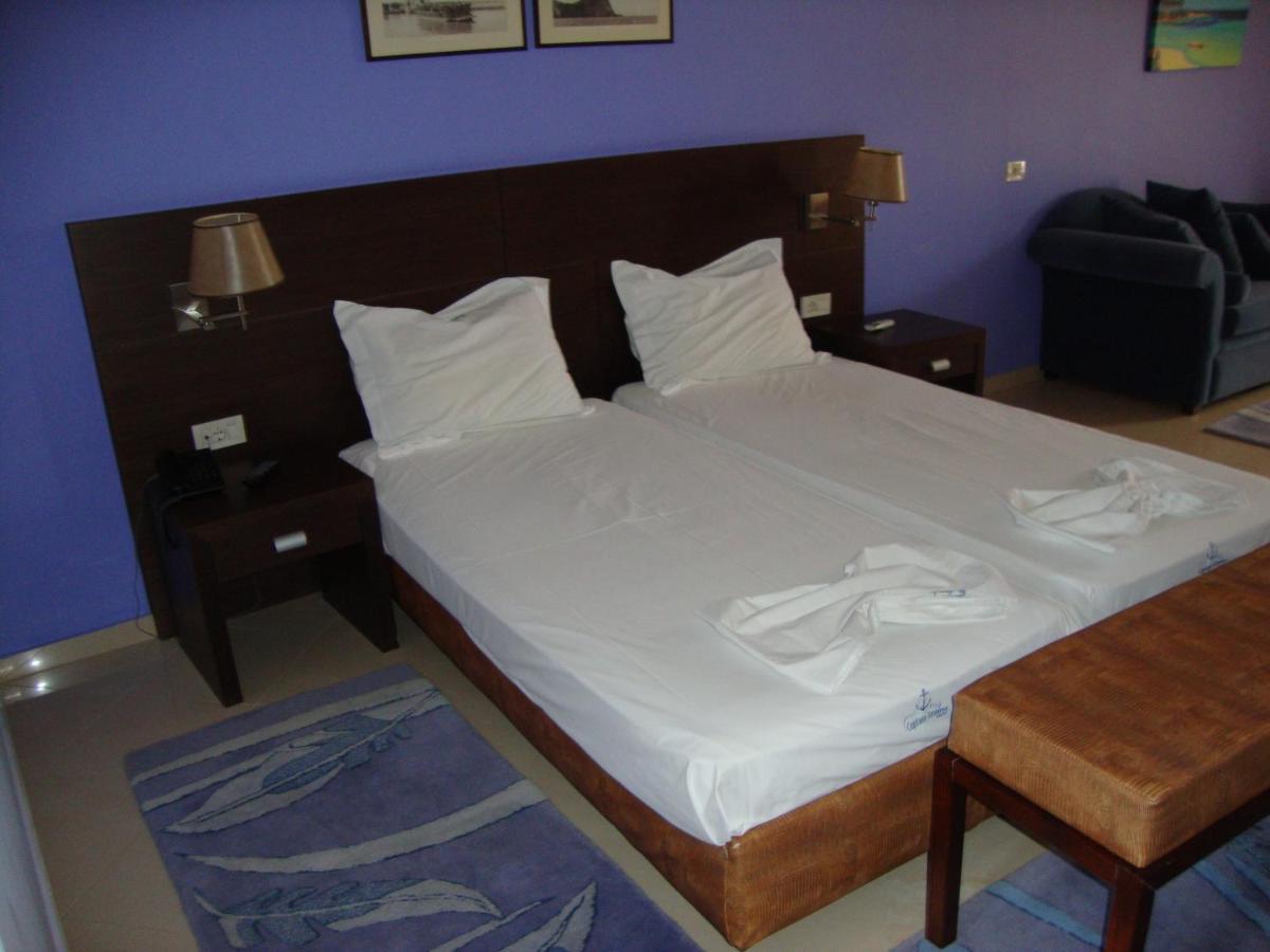 Captain Stavros Hotel Nydri  Extérieur photo