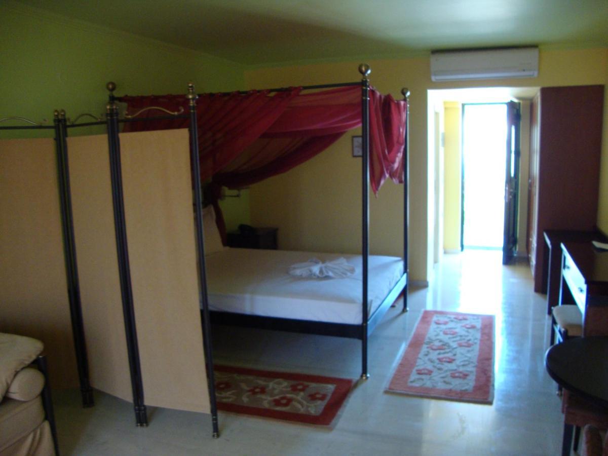 Captain Stavros Hotel Nydri  Extérieur photo